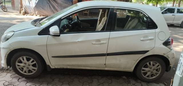 https://images10.gaadi.com/usedcar_image/3677752/original/11__VCC_IMG_1699692069946_1818339_95_1699692421.jpg?imwidth=6401