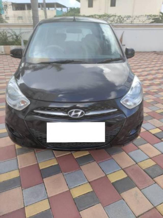 https://images10.gaadi.com/usedcar_image/3677824/original/processed_9174475c-2758-40d0-be67-2b0a5ec89d53.jpg?imwidth=6400