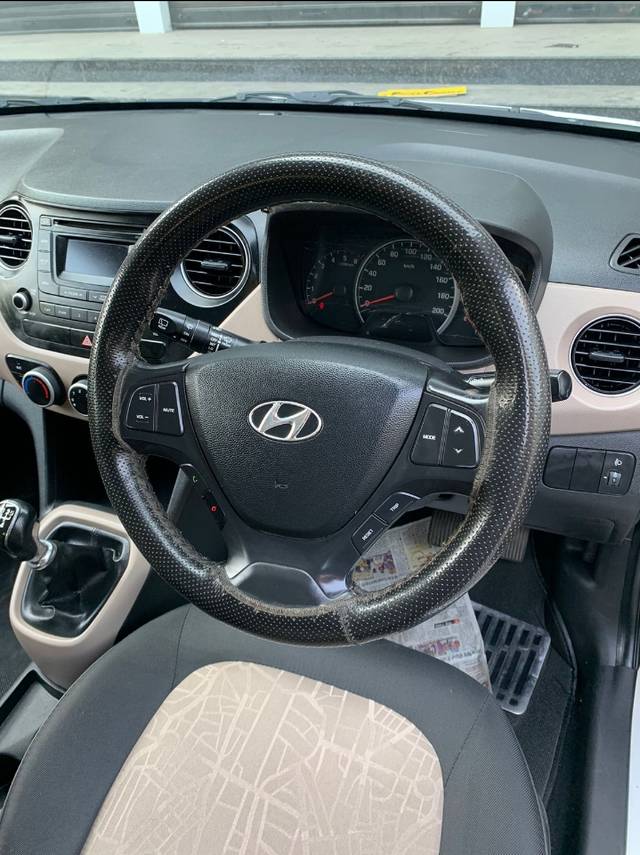 https://images10.gaadi.com/usedcar_image/3677852/original/593886__front_right_view-20231117164922.jpg?imwidth=6400