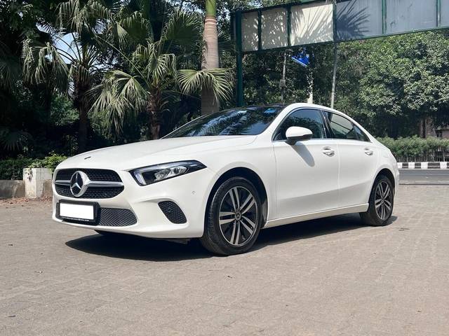 https://images10.gaadi.com/usedcar_image/3677868/original/img2917245__used_car_2917245_1700306946.jpeg?imwidth=6402
