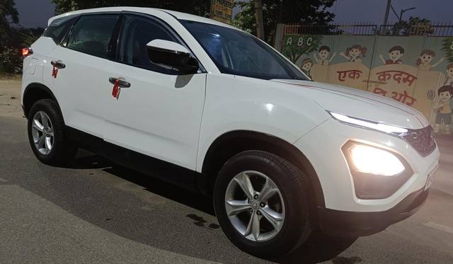 https://images10.gaadi.com/usedcar_image/3677937/original/processed_img2917295__used_car_2917295_1700308958.jpg?imwidth=6400