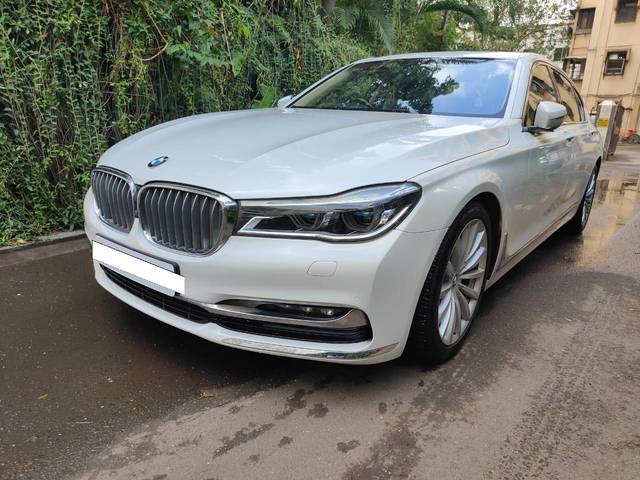 https://images10.gaadi.com/usedcar_image/3677977/original/processed_img2917315__usedcar_img_20231127_wa0012_2917315_1701078292.jpg?imwidth=6402