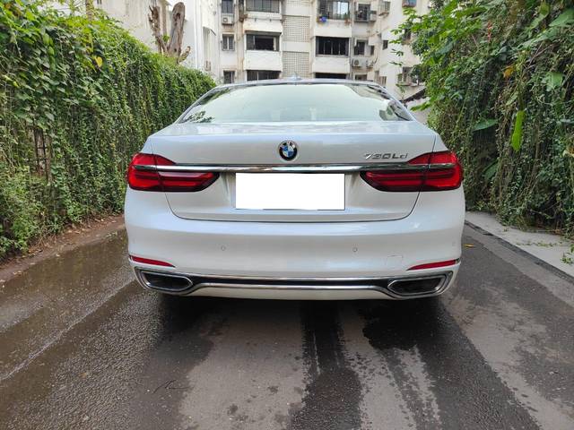 https://images10.gaadi.com/usedcar_image/3677977/original/processed_img2917315__usedcar_img_20231127_wa0024_2917315_1701078293.jpg?imwidth=6401
