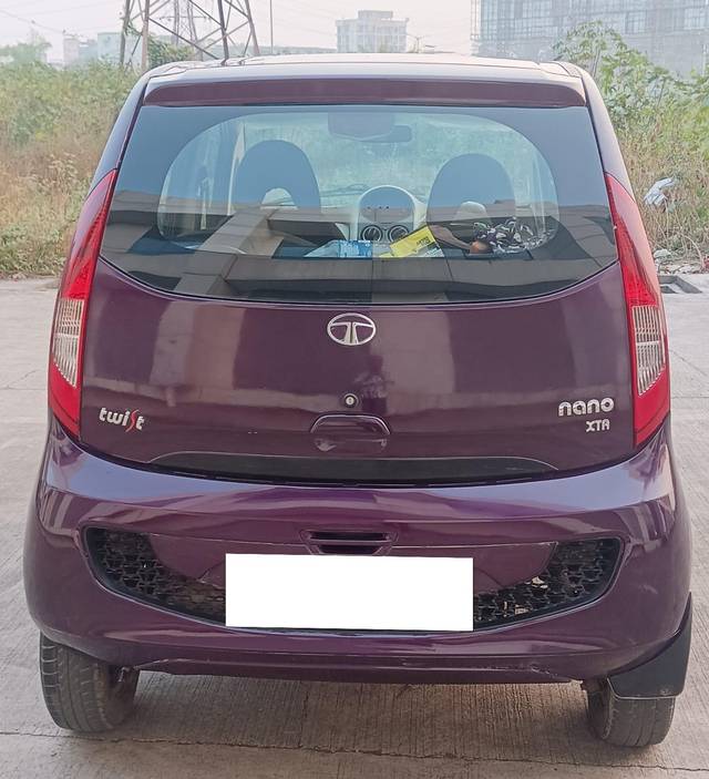 https://images10.gaadi.com/usedcar_image/3677989/original/processed_img2917325__used_car_2917325_1700310699.jpg?imwidth=6402