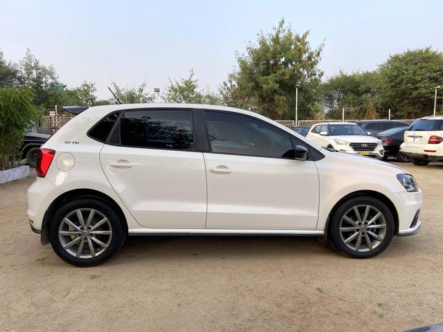 https://images10.gaadi.com/usedcar_image/3678038/original/processed_img2917353__usedcar_img_6275_2917353_1700313753.jpg?imwidth=6401