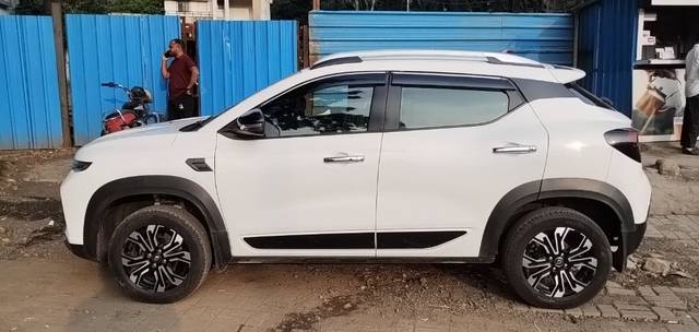 https://images10.gaadi.com/usedcar_image/3678061/original/11__VCC_IMG_1699700728384_1818457_95_1699701008.jpg?imwidth=6401