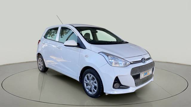 https://images10.gaadi.com/usedcar_image/3678132/original/slot__1-7-Exterior-14452952782-5417599838cc459c8be3321ace9a34b8-Exterior-7.jpg?imwidth=6400