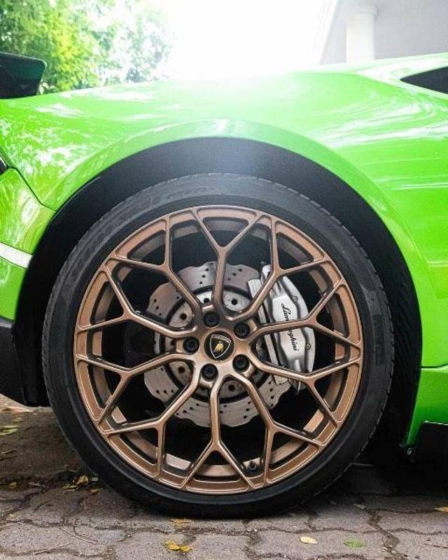 https://images10.gaadi.com/usedcar_image/3678148/original/processed_06f2043d-f9ad-4275-be6c-88b03e441df5.jpeg?imwidth=6401