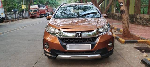 https://images10.gaadi.com/usedcar_image/3678153/original/11__VCC_1818503_94_1699711181.jpg?imwidth=6400