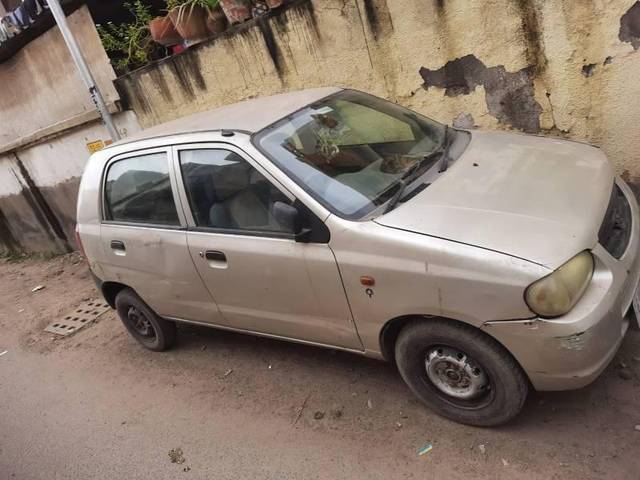 https://images10.gaadi.com/usedcar_image/3678163/original/processed_e077e560-6629-4ea2-b30e-1a3a89d8d162.jpg?imwidth=6402