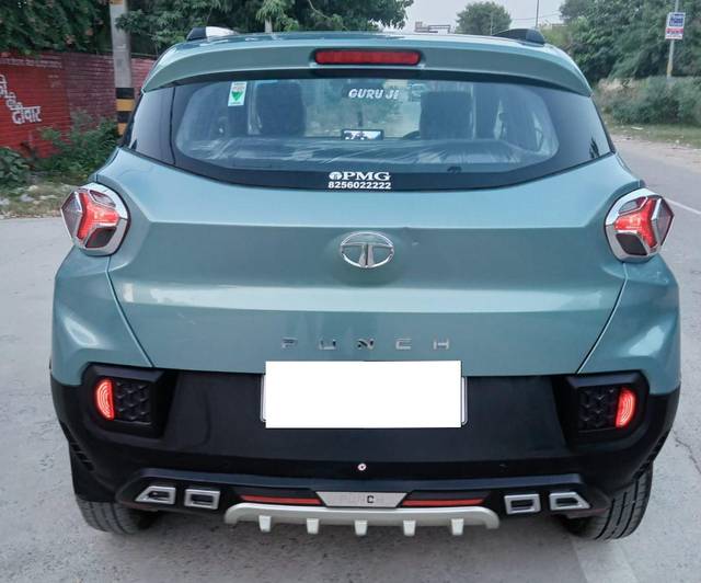 https://images10.gaadi.com/usedcar_image/3678239/original/processed_img2917418__used_car_2917418_1700322446.jpg?imwidth=6402