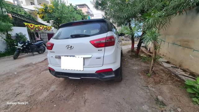 https://images10.gaadi.com/usedcar_image/3678480/original/processed_302111dd-c79b-4a78-b3d7-b5e0717b2b3a.jpg?imwidth=6401