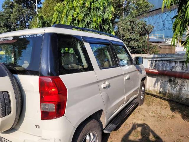https://images10.gaadi.com/usedcar_image/3678545/original/processed_5f72cea3-fa36-4f22-a9c5-dba24e98260e.jpg?imwidth=6401