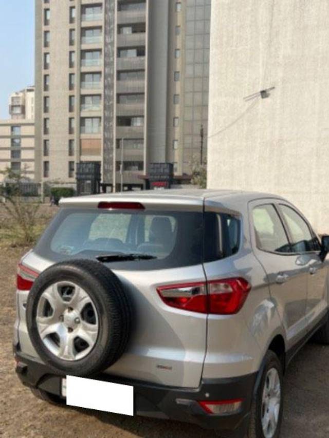 https://images10.gaadi.com/usedcar_image/3678596/original/processed_e4bcdf79-cae2-44b2-83a1-bbe5cfe24580.jpeg?imwidth=6402