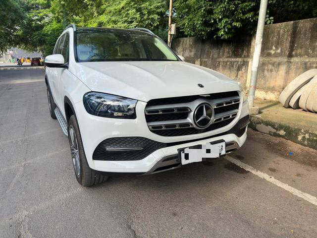 https://images10.gaadi.com/usedcar_image/3678601/original/img2917476__used_car_2917476_1700371274.jpg?imwidth=6400