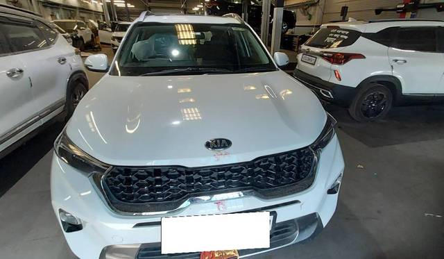 https://images10.gaadi.com/usedcar_image/3678614/original/processed_101a653b-c058-46f8-863f-aae834e5ce96.jpg?imwidth=6400