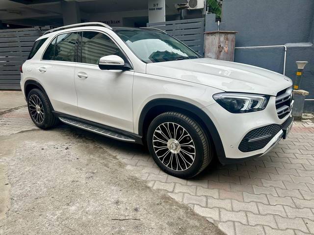 https://images10.gaadi.com/usedcar_image/3678676/original/processed_img2917522__used_car_2917522_1703225661.jpg?imwidth=6400
