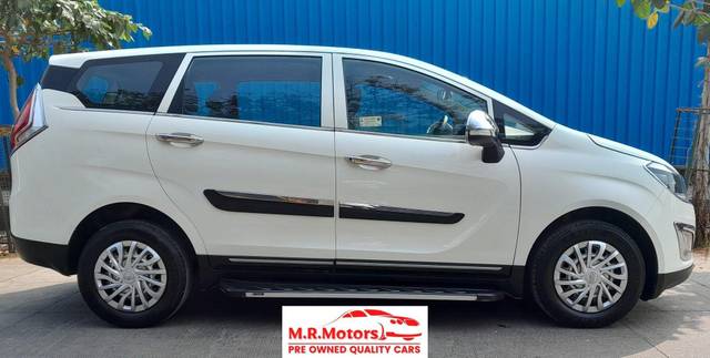 https://images10.gaadi.com/usedcar_image/3678684/original/processed_img2917526__used_car_2917526_1700551257.jpg?imwidth=6401