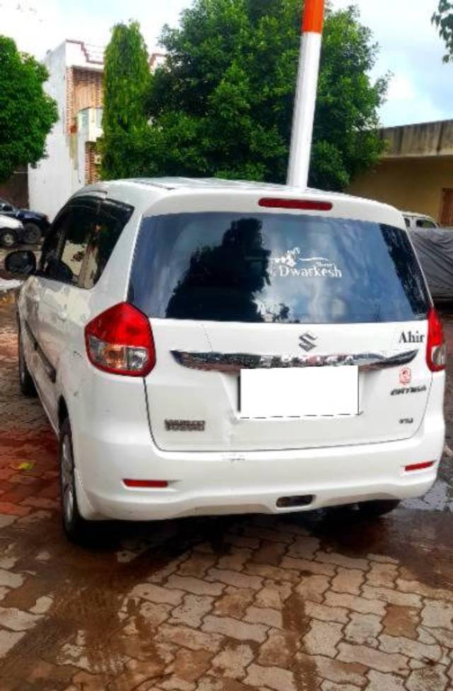 https://images10.gaadi.com/usedcar_image/3678686/original/processed_910e0a87-07e9-4e89-845f-0cde844227e3.jpg?imwidth=6402