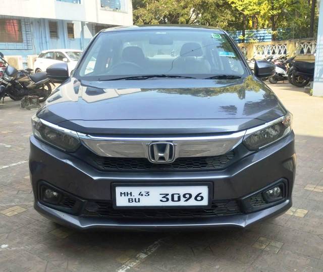 https://images10.gaadi.com/usedcar_image/3678712/original/processed_img2917542__usedcar_1_42001700374157_1700374172.jpeg?imwidth=6400