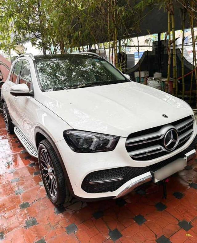 https://images10.gaadi.com/usedcar_image/3678770/original/processed_img2917549__used_car_2917549_1700631112.jpg?imwidth=6400