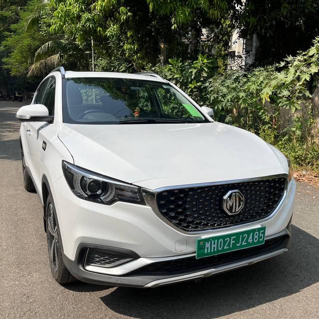 https://images10.gaadi.com/usedcar_image/3678773/original/processed_img2917551__usedcar_whatsappimage2023_11_16at45705pm_17211700377324_1700377367.jpeg?imwidth=6400