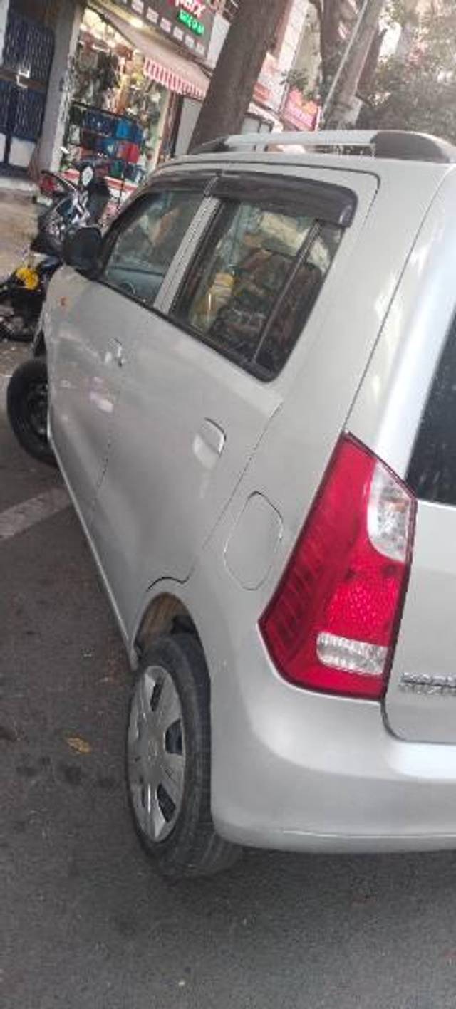 https://images10.gaadi.com/usedcar_image/3678870/original/processed_1486c297-a5b4-4fee-b57c-5ce470b4024b.jpg?imwidth=6401