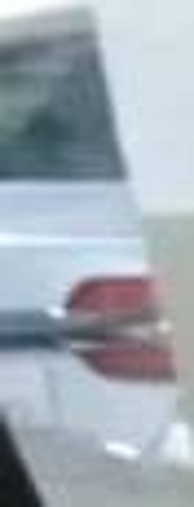 https://images10.gaadi.com/usedcar_image/3678933/original/processed_img2917608__usedcar_img_20231119_wa0032_27821700388269_1700388319.jpg?imwidth=6402