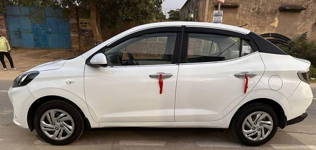 https://images10.gaadi.com/usedcar_image/3678973/original/processed_img2917623__used_car_2917623_1700390149.jpg?imwidth=6402