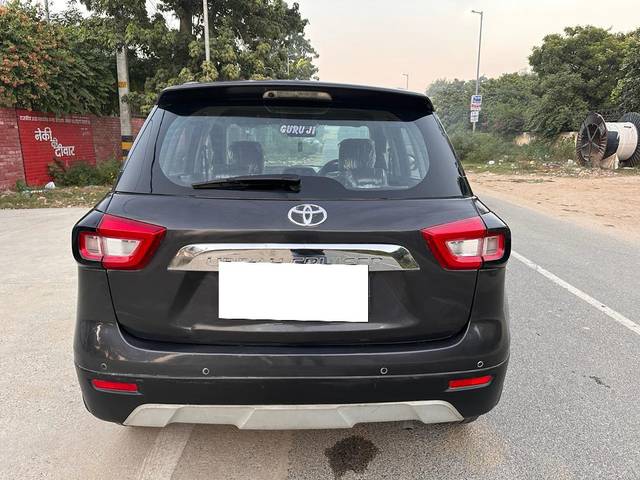 https://images10.gaadi.com/usedcar_image/3678999/original/processed_img2917634__used_car_2917634_1700391816.jpg?imwidth=6401
