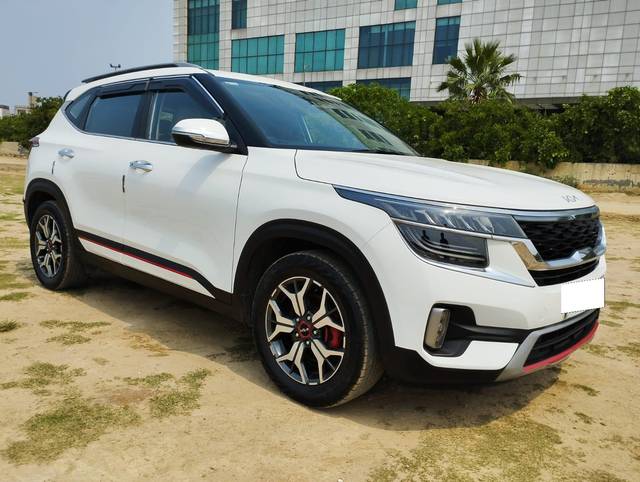 https://images10.gaadi.com/usedcar_image/3679059/original/processed_img2917656__used_car_2917656_1700394496.jpg?imwidth=6400