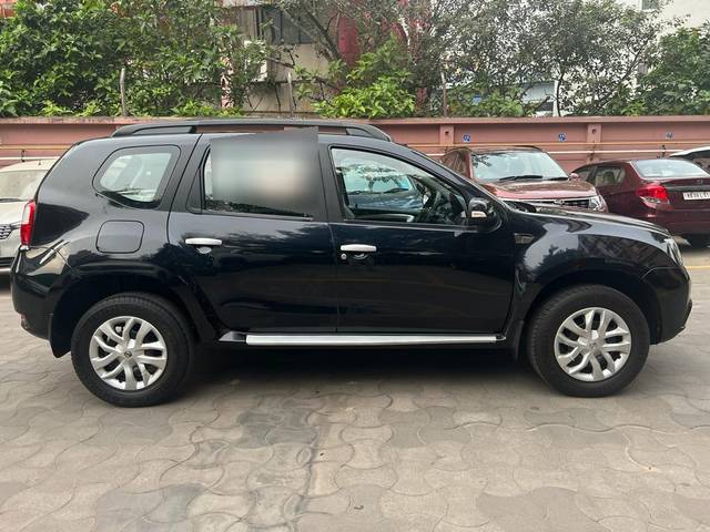 https://images10.gaadi.com/usedcar_image/3679133/original/processed_img2917677__used_car_2917677_1701610231.jpg?imwidth=6401