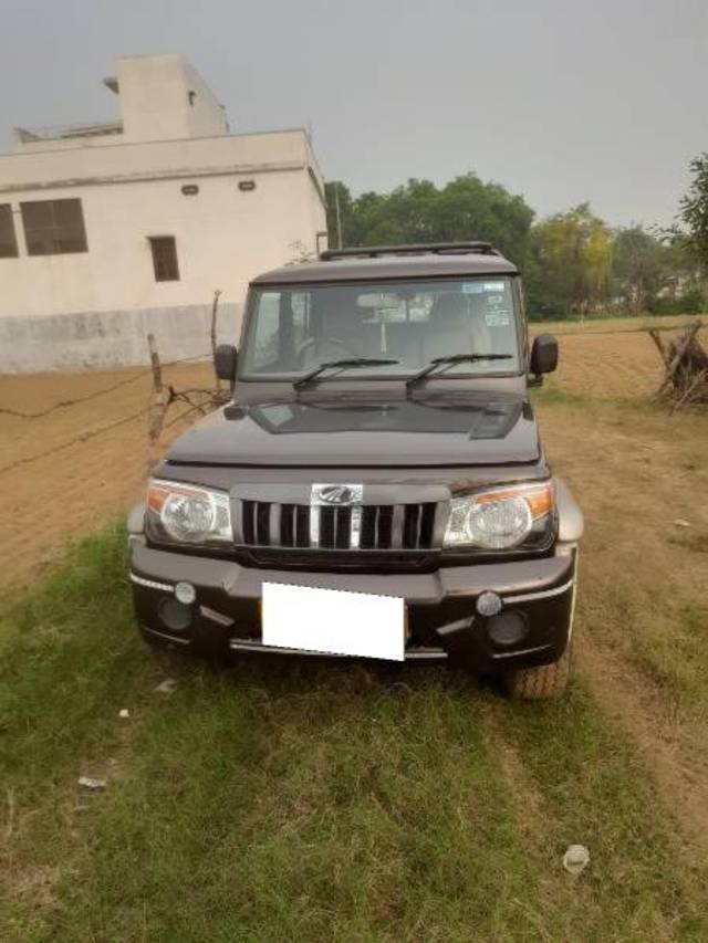 https://images10.gaadi.com/usedcar_image/3679158/original/processed_b78808fd-3d63-4fe4-8e05-df54c73c7806.jpg?imwidth=6400