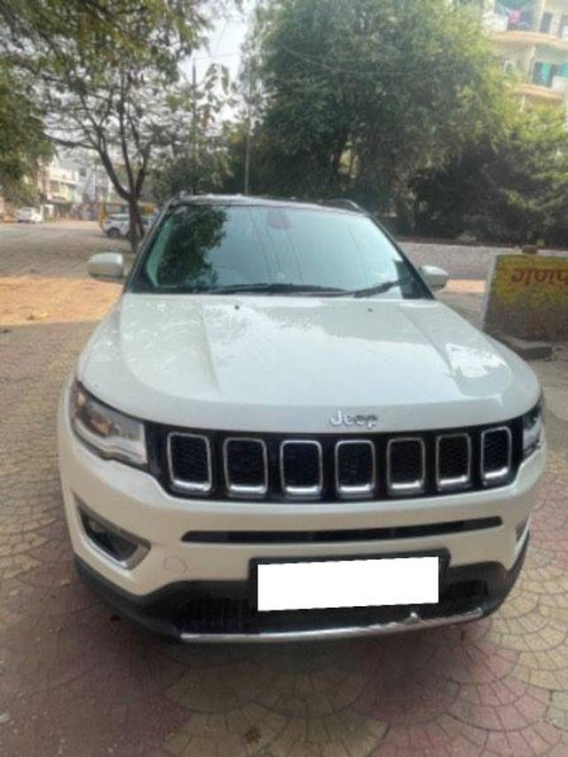 https://images10.gaadi.com/usedcar_image/3679178/original/processed_6c3de7da-9782-4ea1-8f62-28a786598820.jpeg?imwidth=6402