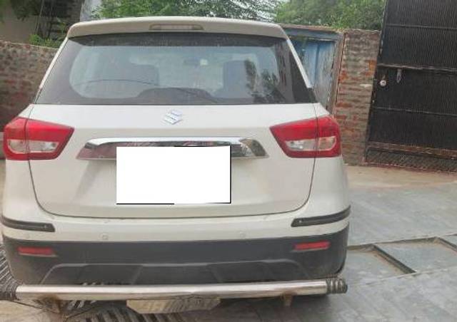 https://images10.gaadi.com/usedcar_image/3679256/original/processed_a17d37b6-0677-43b4-be82-db301ccc76ba.jpg?imwidth=6402