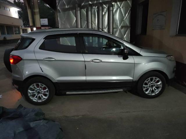 https://images10.gaadi.com/usedcar_image/3679275/original/processed_a423dc33-2e70-4327-b5b7-6a694facc70d.jpg?imwidth=6400