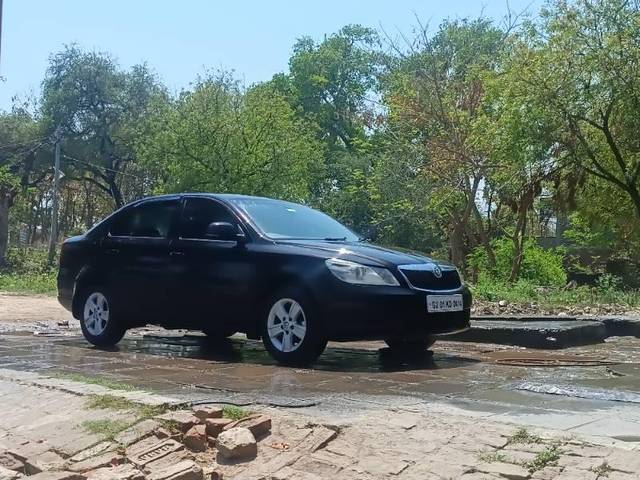 https://images10.gaadi.com/usedcar_image/3679284/original/processed_0c4107ff-85f7-4b34-92c3-f56f5cd3dff7.jpg?imwidth=6402