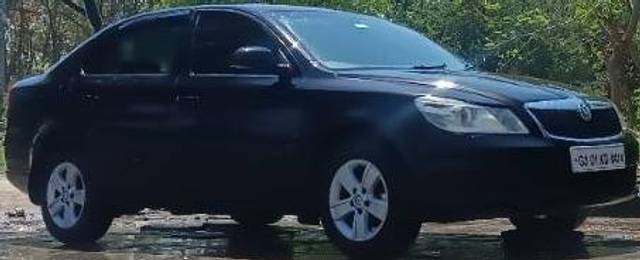 https://images10.gaadi.com/usedcar_image/3679284/original/processed_cb399585-7b8f-4854-a763-d70ea79a9c67.jpg?imwidth=6400