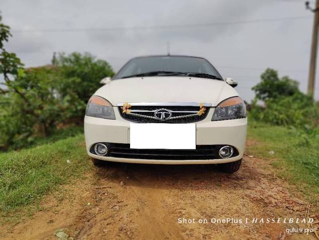 https://images10.gaadi.com/usedcar_image/3679316/original/processed_8eea39d0-1608-4ea5-a609-8f6d8010e513.jpg?imwidth=6400