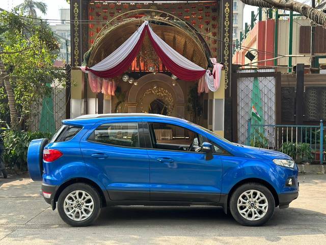 https://images10.gaadi.com/usedcar_image/3679412/original/img2917711__used_car_2917711_1700421515.jpg?imwidth=6401