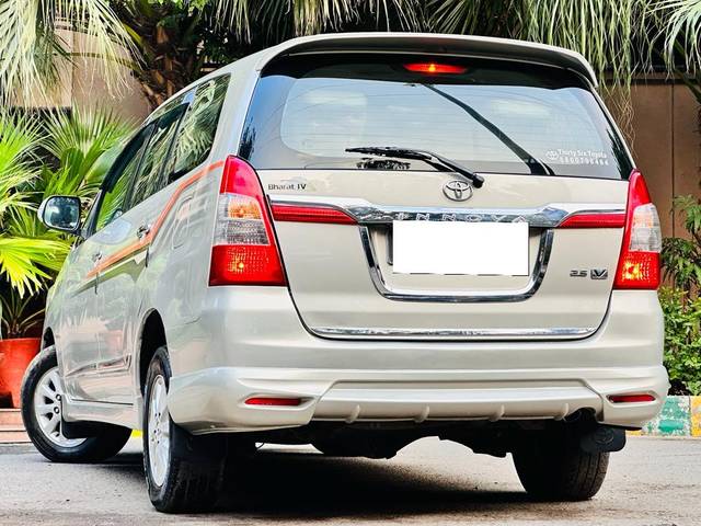 https://images10.gaadi.com/usedcar_image/3679605/original/processed_img2917741__used_car_2917741_1700459188.jpg?imwidth=6401
