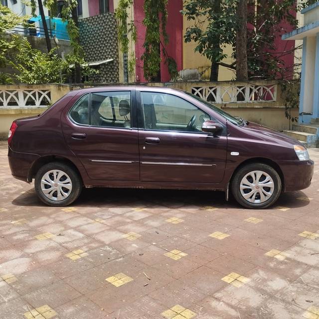 https://images10.gaadi.com/usedcar_image/3679621/original/img2917751__usedcar_3_42001700459458_1700459474.jpeg?imwidth=6401