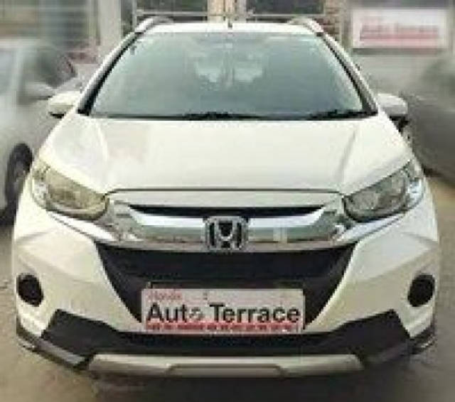 https://images10.gaadi.com/usedcar_image/3679630/original/21591__img3679630__replace_img_655af90e6d884_1700460814.png?imwidth=6400