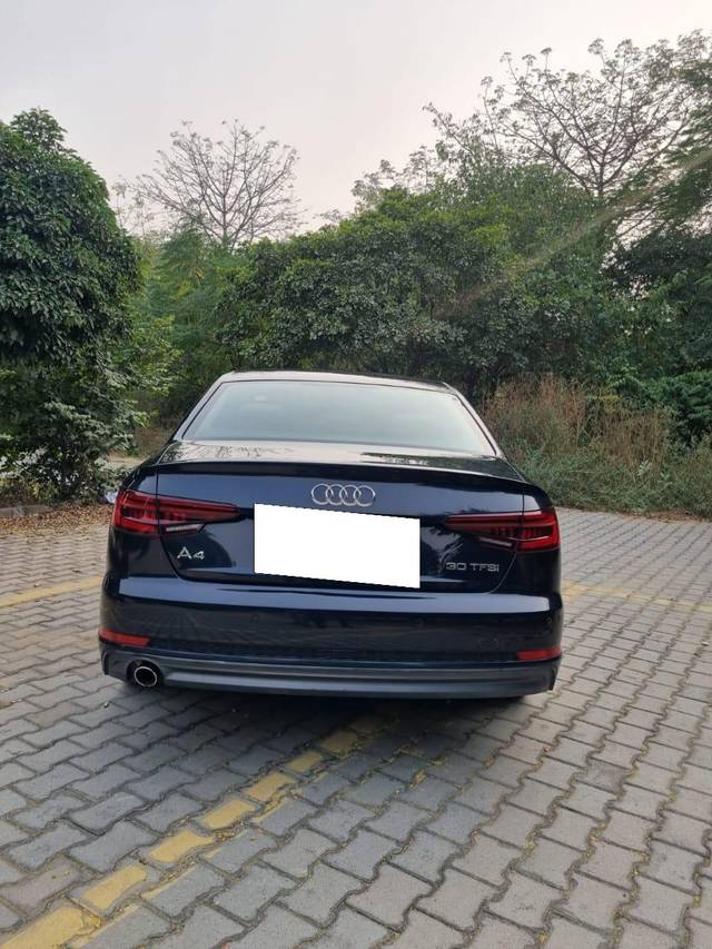 https://images10.gaadi.com/usedcar_image/3679658/original/processed_img2917765__used_car_2917765_1700461324.jpg?imwidth=6402