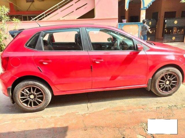 https://images10.gaadi.com/usedcar_image/3679662/original/processed_img2917766__used_car_2917766_1700461433.jpg?imwidth=6401