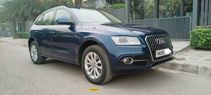 Audi Q5 30 TDI quattro Premium Plus Audi Q5 30 TDI quattro Premium Plus