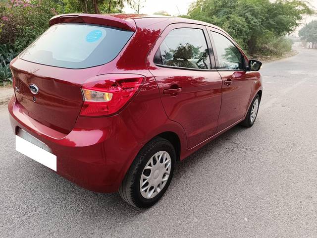 https://images10.gaadi.com/usedcar_image/3679723/original/processed_img2917794__used_car_2917794_1700464337.jpg?imwidth=6401