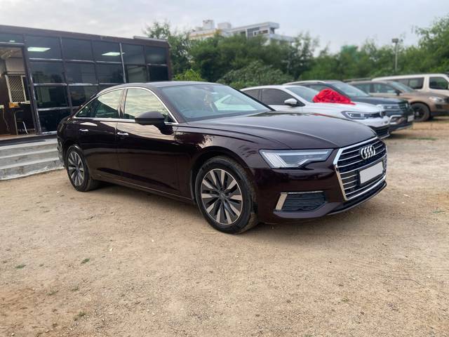 https://images10.gaadi.com/usedcar_image/3679743/original/img2917805__usedcar_img_9860_2021700464818_1700464839.jpg?imwidth=6400