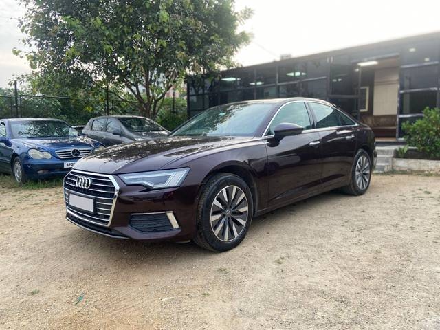 https://images10.gaadi.com/usedcar_image/3679743/original/processed_img2917805__usedcar_img_9859_2021700464818_1700464840.jpg?imwidth=6402