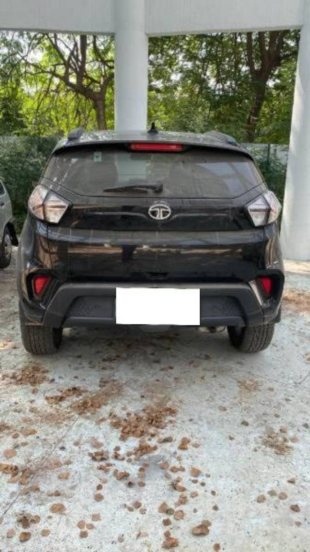 https://images10.gaadi.com/usedcar_image/3679755/original/processed_211119c9-2ccc-420f-8739-6b590ebb4b89.jpg?imwidth=6402